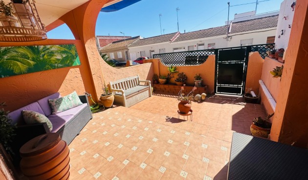 Brukt - Town House -
Jacarilla - Inland