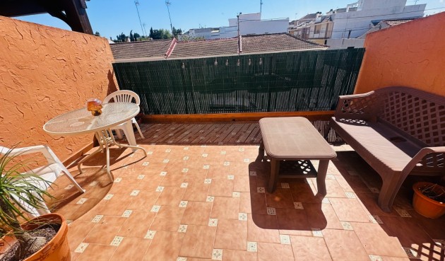 Brukt - Town House -
Jacarilla - Inland