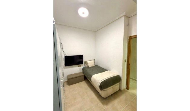 Resale - Apartment -
Torrevieja - Nueva Torrevieja