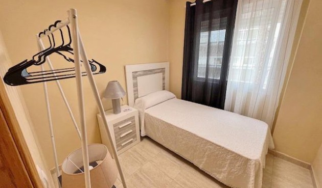Brukt - Apartment -
Guardamar del Segura - Puerto Deportivo
