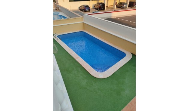 Brukt - Apartment -
Guardamar del Segura - Puerto Deportivo