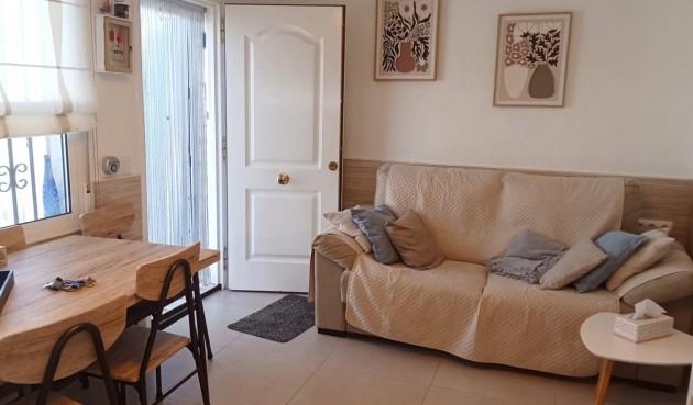 Resale - Bungalow -
Torrevieja - Torretas