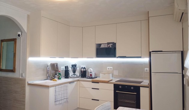 Resale - Bungalow -
Torrevieja - Torretas