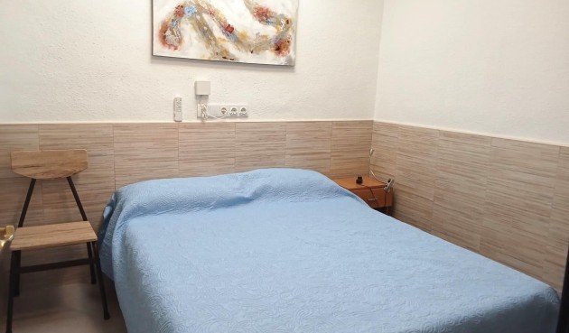 Resale - Bungalow -
Torrevieja - Torretas