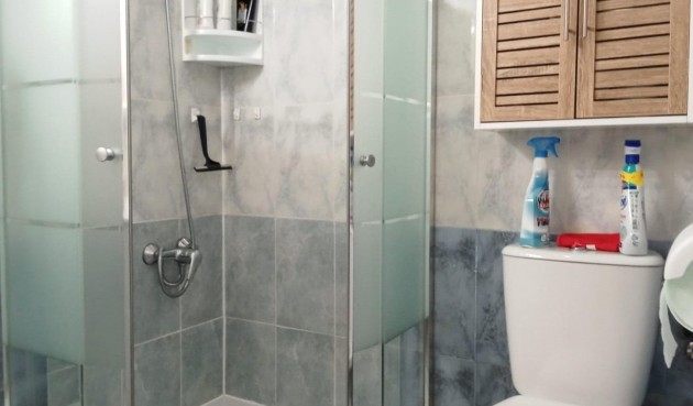 Resale - Bungalow -
Torrevieja - Torretas