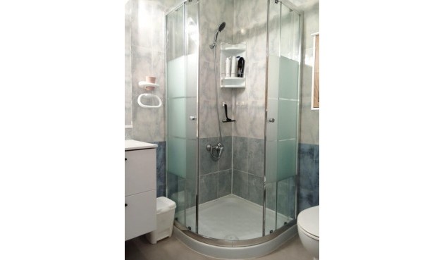 Resale - Bungalow -
Torrevieja - Torretas