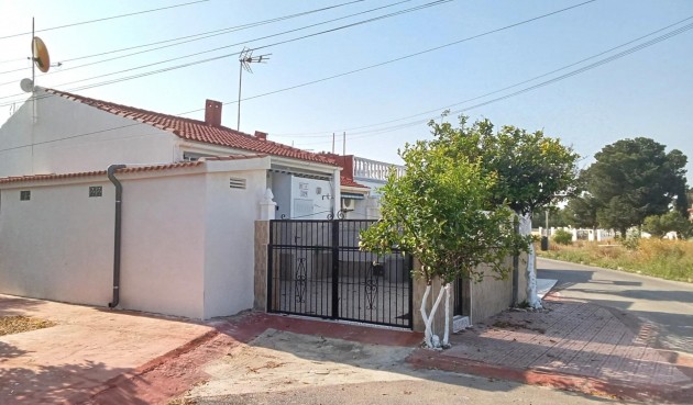 Resale - Bungalow -
Torrevieja - Torretas