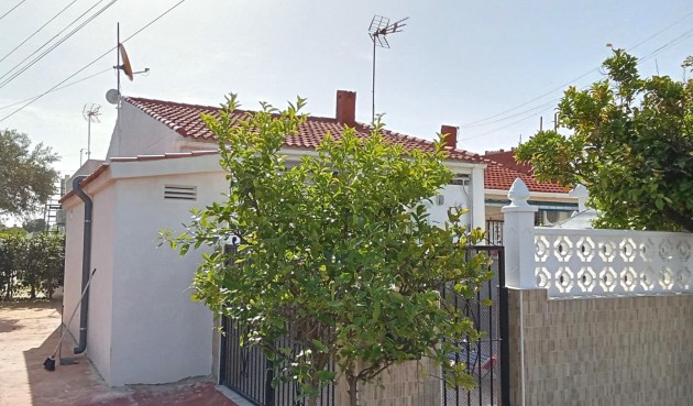 Resale - Bungalow -
Torrevieja - Torretas