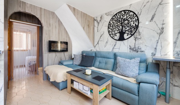 Resale - Bungalow -
Torrevieja - La Siesta - El Salado - Torreta