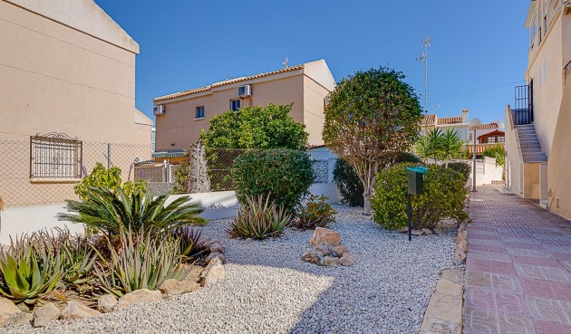 Resale - Bungalow -
Torrevieja - La Siesta - El Salado - Torreta