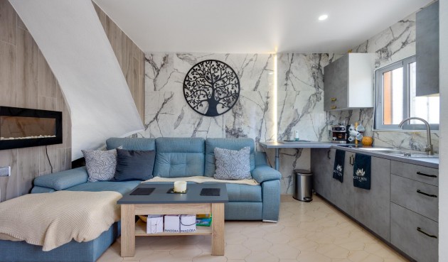 Resale - Bungalow -
Torrevieja - La Siesta - El Salado - Torreta