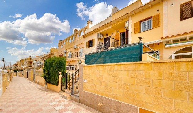 Resale - Bungalow -
Torrevieja - La Siesta - El Salado - Torreta