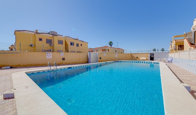 Resale - Bungalow -
Torrevieja - La Siesta - El Salado - Torreta