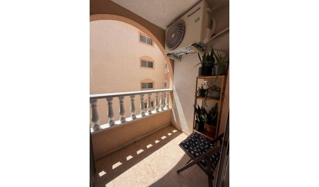 Återförsäljning - Apartment -
Torrevieja - Centro