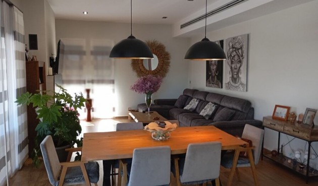 Brukt - Villa -
Daya Nueva - Costa Blanca