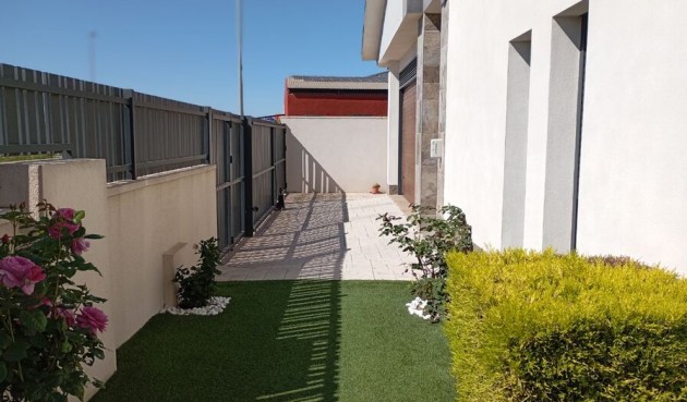 Brukt - Villa -
Daya Nueva - Costa Blanca