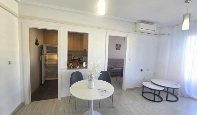 Återförsäljning - Apartment -
Torrevieja - Centro