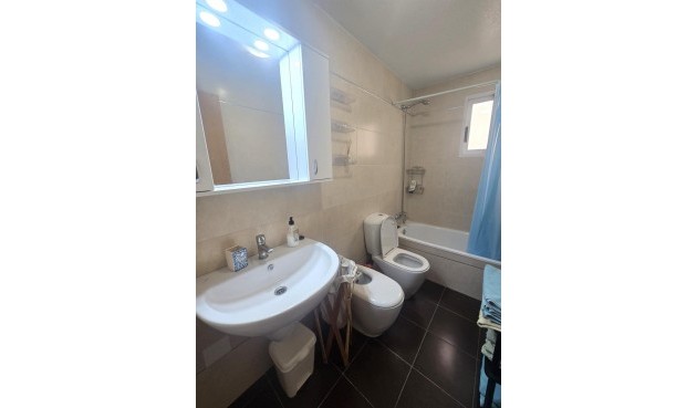 Återförsäljning - Apartment -
Torrevieja - Centro