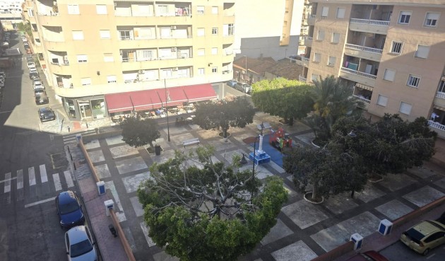 Återförsäljning - Apartment -
Torrevieja - Centro