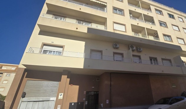 Återförsäljning - Apartment -
Torrevieja - Centro