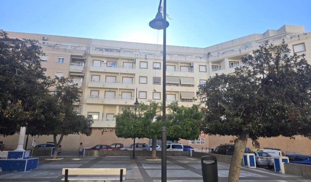 Återförsäljning - Apartment -
Torrevieja - Centro