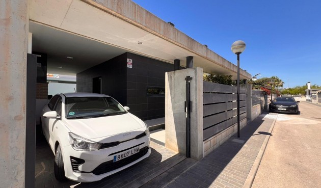 Brukt - Villa -
Orihuela Costa - Lomas de Cabo Roig