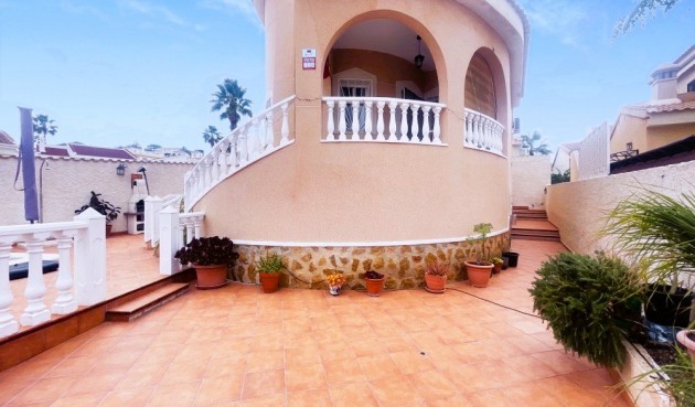 Brukt - Villa -
Ciudad Quesada - Costa Blanca