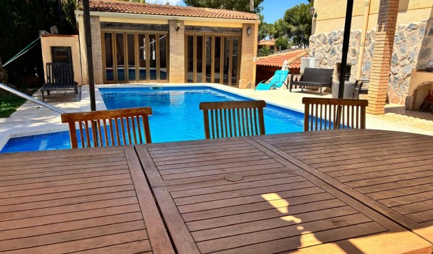 Brukt - Villa -
Los Balcones - Costa Blanca