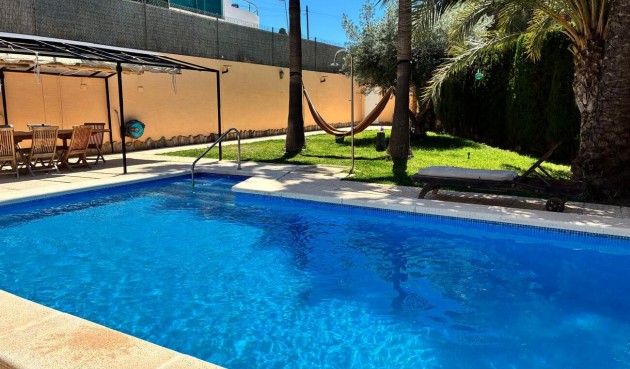Brukt - Villa -
Los Balcones - Costa Blanca