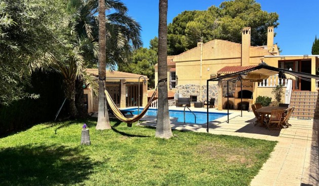 Brukt - Villa -
Los Balcones - Costa Blanca