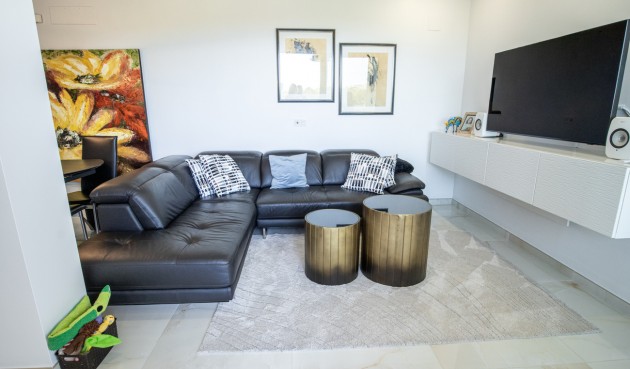 Brukt - Penthouse Penthouse -
Los Altos - AMANECER