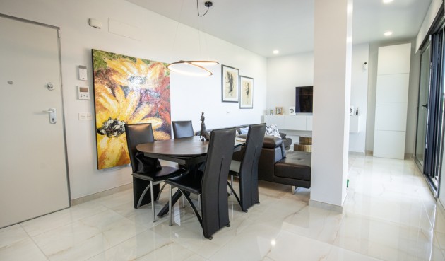Brukt - Penthouse Penthouse -
Los Altos - AMANECER