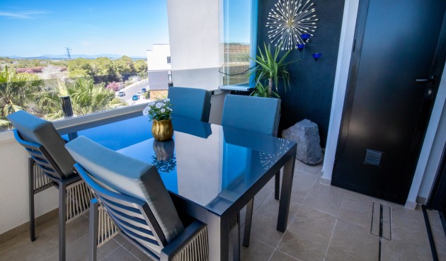 Brukt - Penthouse Penthouse -
Los Altos - AMANECER