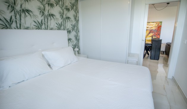 Brukt - Penthouse Penthouse -
Los Altos - AMANECER