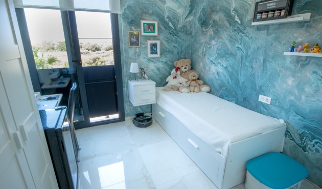 Brukt - Penthouse Penthouse -
Los Altos - AMANECER