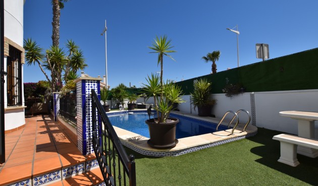Brukt - Villa -
Algorfa - Inland