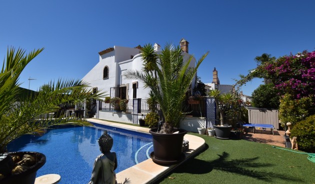 Brukt - Villa -
Algorfa - Inland