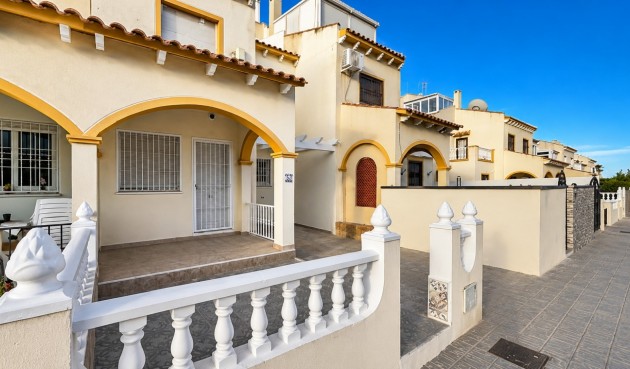 Reventa - Town House -
Orihuela Costa - Costa Blanca