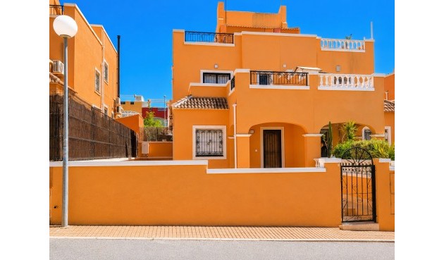 Reventa - Villa -
Orihuela Costa - Costa Blanca