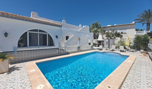 Brukt - Villa -
San Miguel de Salinas - Inland