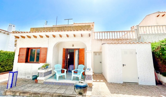 Brukt - Villa -
La Zenia - Costa Blanca