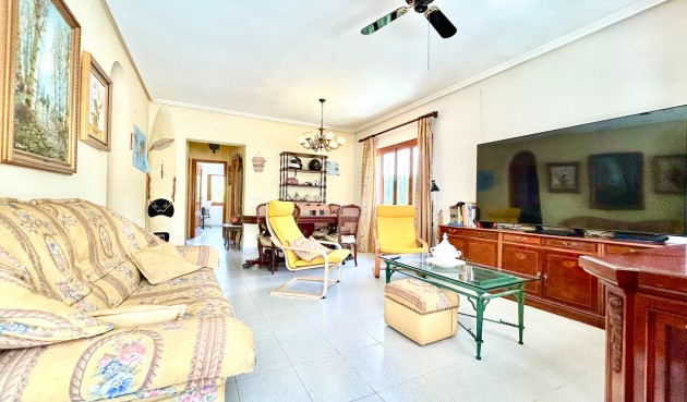 Brukt - Villa -
La Zenia - Costa Blanca