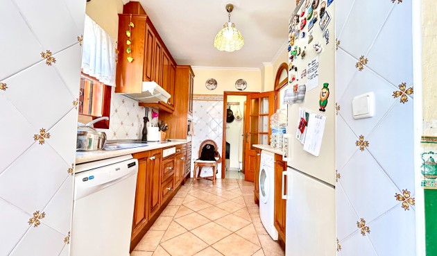 Brukt - Villa -
La Zenia - Costa Blanca