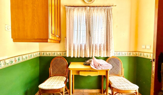 Brukt - Villa -
La Zenia - Costa Blanca