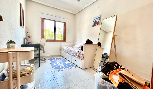 Brukt - Villa -
La Zenia - Costa Blanca