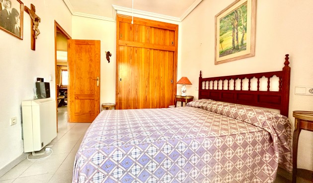 Brukt - Villa -
La Zenia - Costa Blanca