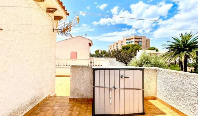 Brukt - Villa -
La Zenia - Costa Blanca