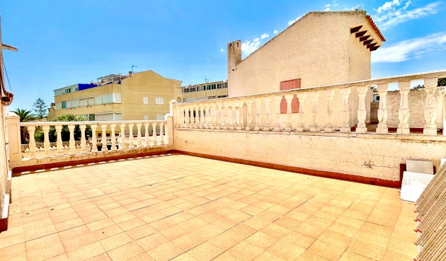 Brukt - Villa -
La Zenia - Costa Blanca