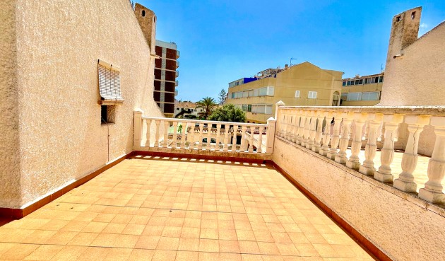 Brukt - Villa -
La Zenia - Costa Blanca