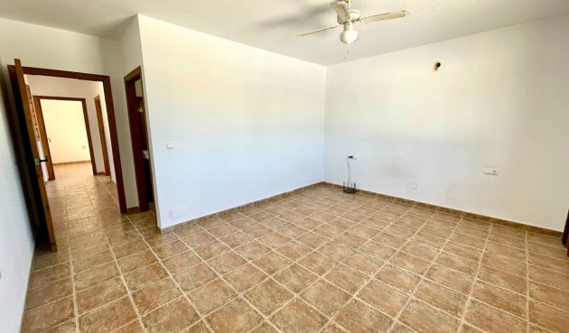 Brukt - Villa -
Catral - Costa Blanca